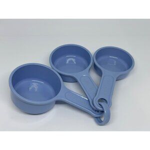 VTG Rubbermaid Blue Plastic Measuring Cups Set 1/4 1/3 1/2 Cup